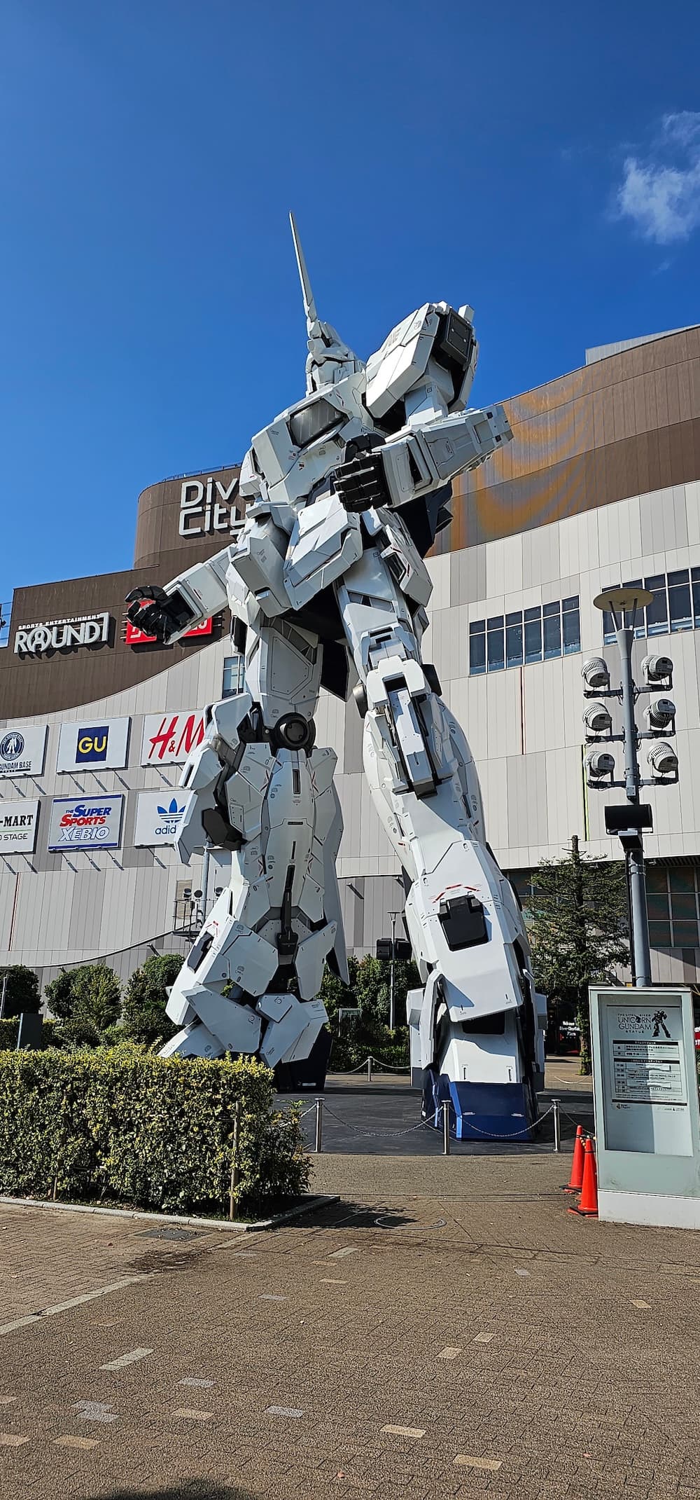 unicorn gundam · odaiba, tokyo